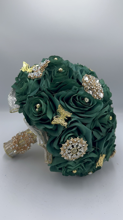 
                  
                    Emerald style 004
                  
                